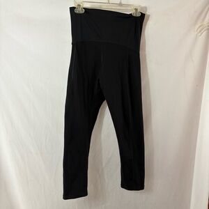 a:glow Black Maternity Capri Active Leggings